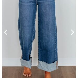 Stylish Denim Wide-Leg Jeans